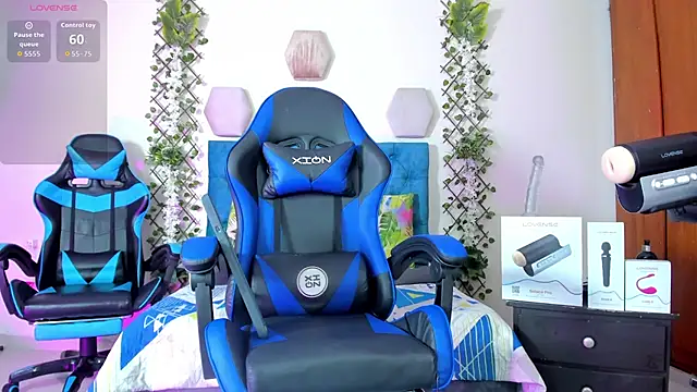 Snapshot of _taylor_black chatting on September 30, 2025, 12:15 am  taylor black online show from September 30, 2025, 12:15 am