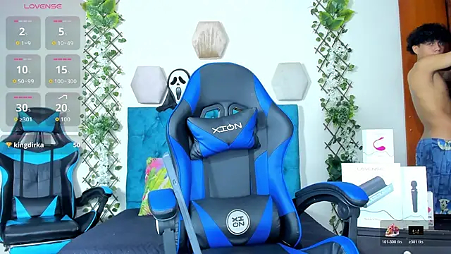 Snapshot of _taylor_black chatting on October 30, 2025, 11:16 pm  taylor black online show from October 30, 2025, 11:16 pm