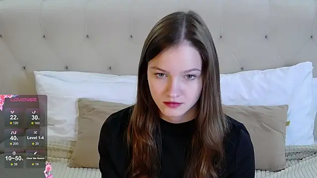 Snapshot of MichelleRoux chatting on September 26, 2025, 11:25 am MichelleRoux online show from September 26, 2025, 11:25 am