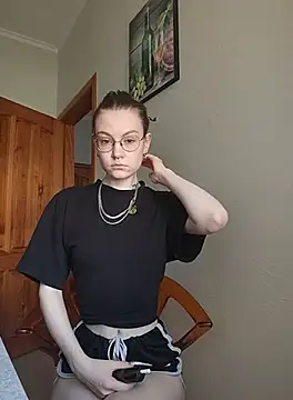 Snapshot of _arigins_ chatting on September 30, 2025, 8:52 am  arigins  online show from September 30, 2025, 8:52 am