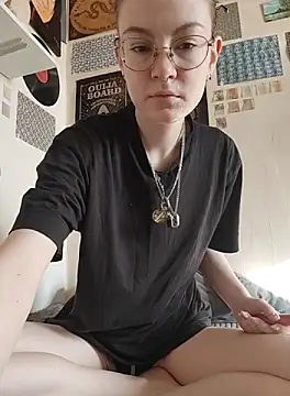 Snapshot of _arigins_ chatting on October 8, 2025, 8:23 am  arigins  online show from October 8, 2025, 8:23 am