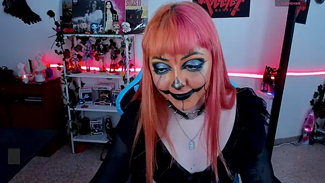 Snapshot of Makii_33 chatting on October 10, 2025, 9:25 pm Makii 33 online show from October 10, 2025, 9:25 pm
