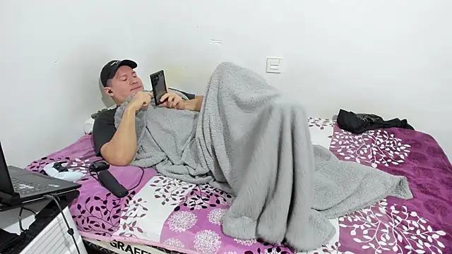 Snapshot of fuckynations chatting on December 30, 2024, 5:58 am fuckynations online show from December 30, 2024, 5:58 am