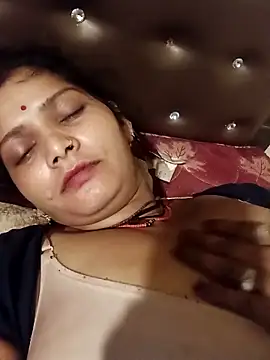 Hot sonali online show from October 25, 2025, 9:20 pm