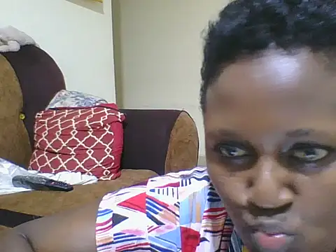 Snapshot of Sweetdate_ chatting on October 20, 2025, 6:41 pm Sweetdate online show from October 20, 2025, 6:41 pm