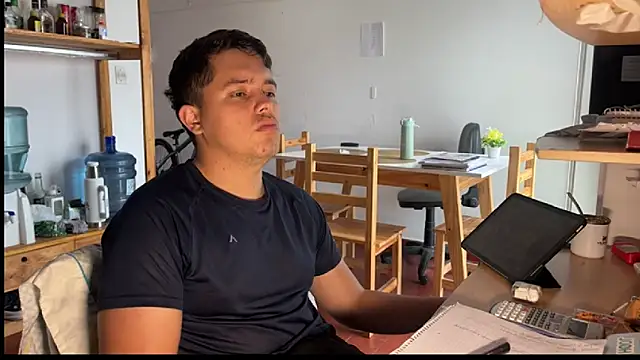 Snapshot of Haustin202 chatting on November 4, 2025, 7:57 pm Haustin202 online show from November 4, 2025, 7:57 pm