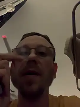 Snapshot of geza1991 chatting on October 26, 2025, 8:59 pm geza1991 online show from October 26, 2025, 8:59 pm