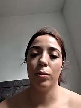 Snapshot of summi10 chatting on September 18, 2025, 8:44 pm summi10 online show from September 18, 2025, 8:44 pm