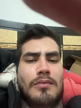 Snapshot of Cuteboyhotbig chatting on September 16, 2025, 6:14 am Cuteboyhotbig online show from September 16, 2025, 6:14 am