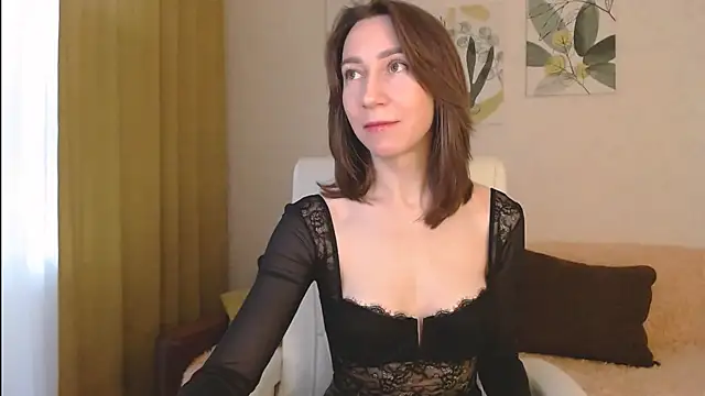 Snapshot of GoodGlamorGirl chatting on February 13, 2025, 5:16 am GoodGlamorGirl online show from February 13, 2025, 5:16 am