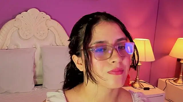 Snapshot of LiLLiAnderson chatting on September 10, 2025, 12:05 pm LiLLiAnderson online show from September 10, 2025, 12:05 pm