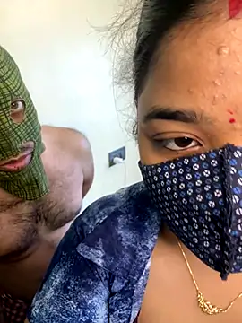 Snapshot of SwatiCam chatting on September 26, 2025, 7:01 am SwatiCam online show from September 26, 2025, 7:01 am