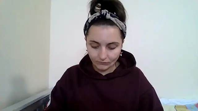 Snapshot of DInaraXRose chatting on October 13, 2025, 9:53 am DInaraXRose online show from October 13, 2025, 9:53 am