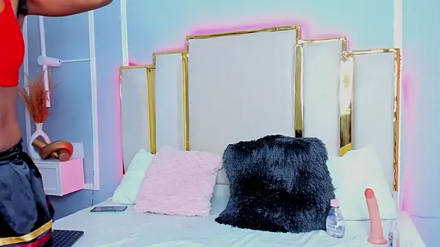 Snapshot of Aurora-Queen chatting on October 11, 2025, 7:12 pm Aurora-Queen online show from October 11, 2025, 7:12 pm