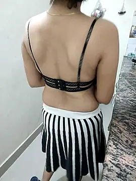 Snapshot of Pihu_Chopra chatting on September 28, 2025, 3:28 pm Pihu Chopra online show from September 28, 2025, 3:28 pm