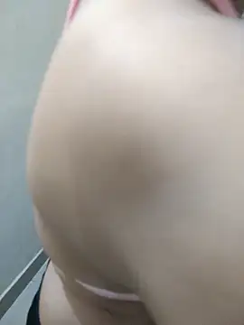 Snapshot of Pihu_Chopra chatting on October 10, 2025, 3:11 pm Pihu Chopra online show from October 10, 2025, 3:11 pm