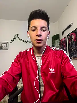 Snapshot of YEICK-17 chatting on November 16, 2025, 3:12 am YEICK-17 online show from November 16, 2025, 3:12 am