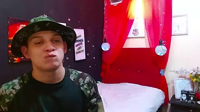 Snapshot of luccasbigcock chatting on September 11, 2025, 10:43 pm luccasbigcock online show from September 11, 2025, 10:43 pm