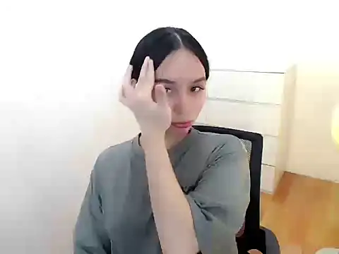 Snapshot of holly_tabby chatting on September 13, 2025, 8:19 pm holly tabby online show from September 13, 2025, 8:19 pm