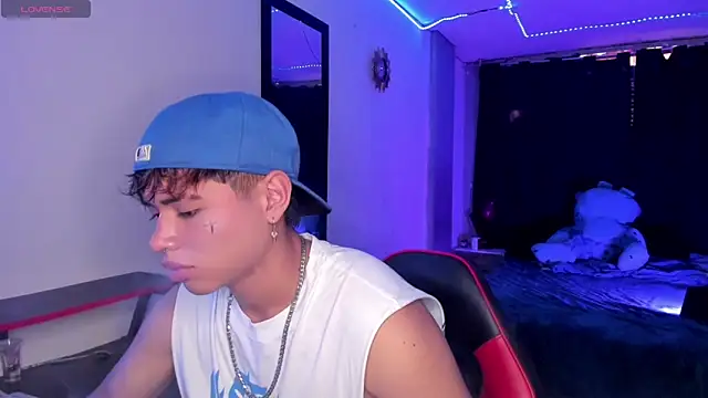 Snapshot of Jostin18 chatting on September 22, 2025, 2:41 pm Jostin18 online show from September 22, 2025, 2:41 pm