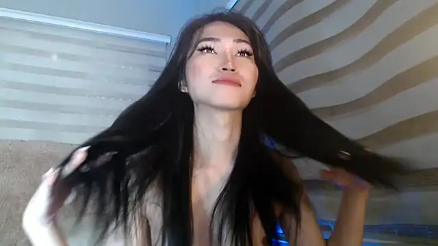 Snapshot of lovelychanel69xx chatting on October 4, 2025, 10:52 pm lovelychanel69xx online show from October 4, 2025, 10:52 pm