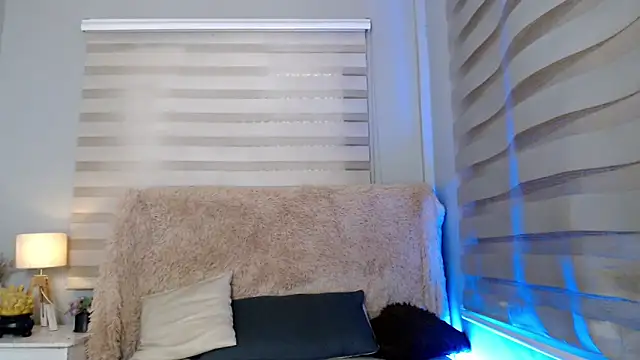 Snapshot of lovelychanel69xx chatting on October 10, 2025, 11:04 pm lovelychanel69xx online show from October 10, 2025, 11:04 pm