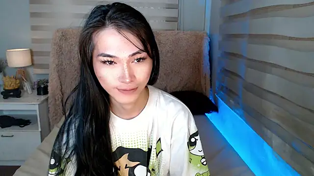 Snapshot of lovelychanel69xx chatting on October 13, 2025, 10:54 pm lovelychanel69xx online show from October 13, 2025, 10:54 pm