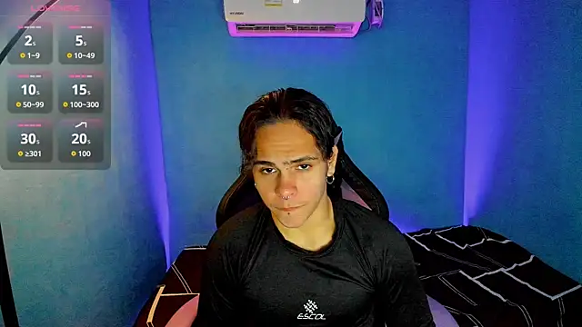 Snapshot of Maximiliano_scoott__ chatting on September 18, 2025, 8:33 pm Maximiliano scoott   online show from September 18, 2025, 8:33 pm