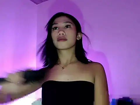 Snapshot of Maxine_Sucks chatting on October 15, 2025, 12:38 pm Maxine Sucks online show from October 15, 2025, 12:38 pm