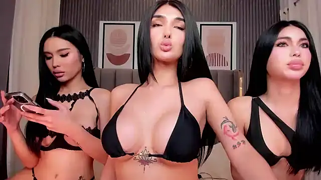 Snapshot of ScarletGreysonn chatting on September 26, 2025, 10:14 pm ScarletGreysonn online show from September 26, 2025, 10:14 pm