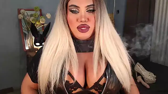 Snapshot of KitSmithCumerr chatting on October 9, 2025, 2:15 pm KitSmithCumerr online show from October 9, 2025, 2:15 pm
