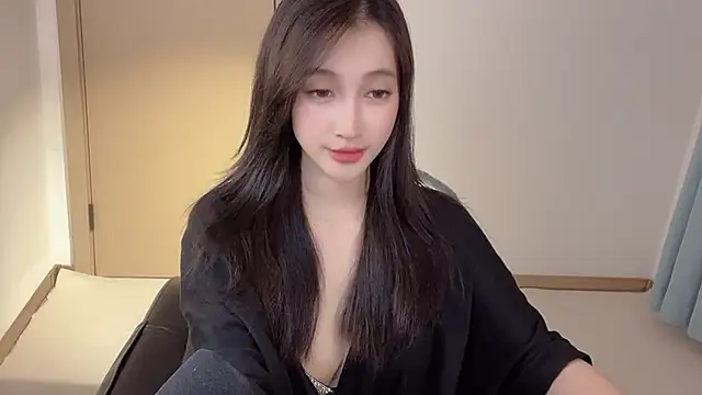 Snapshot of Seraphina-se chatting on October 12, 2025, 4:17 pm Seraphina-se online show from October 12, 2025, 4:17 pm