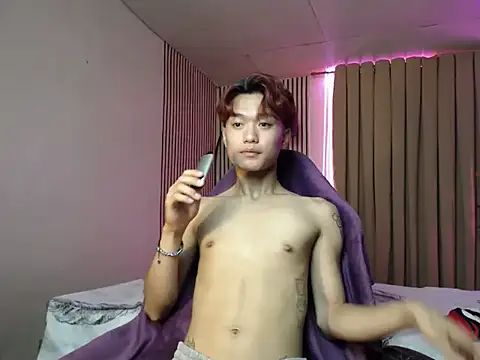 Snapshot of ur_little_secret chatting on November 5, 2025, 8:58 am ur little secret online show from November 5, 2025, 8:58 am