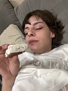 Snapshot of sweetchery999999 chatting on September 21, 2025, 8:54 pm sweetchery999999 online show from September 21, 2025, 8:54 pm