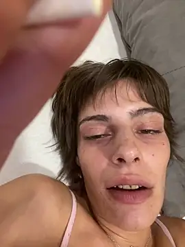 Snapshot of sweetchery999999 chatting on September 27, 2025, 6:35 pm sweetchery999999 online show from September 27, 2025, 6:35 pm