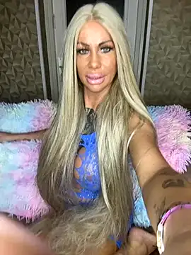 Snapshot of dutchbarbie chatting on October 17, 2025, 11:51 pm dutchbarbie online show from October 17, 2025, 11:51 pm