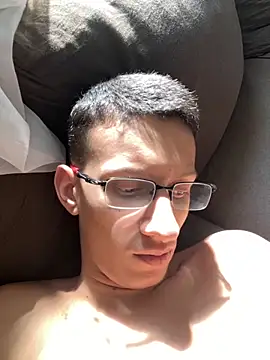 Snapshot of safadezanunes2 chatting on September 15, 2025, 5:35 pm safadezanunes2 online show from September 15, 2025, 5:35 pm