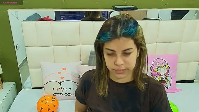 Snapshot of gisell_gomez chatting on October 19, 2025, 12:06 pm gisell gomez online show from October 19, 2025, 12:06 pm