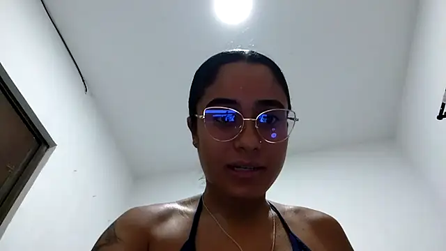 Snapshot of Daislalezma chatting on October 27, 2025, 5:00 am Daislalezma online show from October 27, 2025, 5:00 am