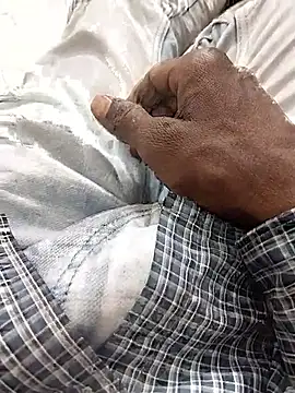 Snapshot of Wet_BunnyFun chatting on October 11, 2025, 6:50 pm Wet BunnyFun online show from October 11, 2025, 6:50 pm