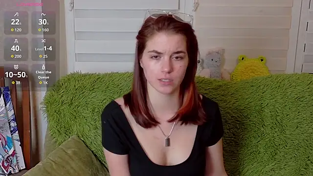 Snapshot of ElzaBlis chatting on October 15, 2025, 5:13 pm ElzaBlis online show from October 15, 2025, 5:13 pm