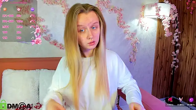 Snapshot of Rina_Panic chatting on October 6, 2025, 1:03 am Rina Panic online show from October 6, 2025, 1:03 am