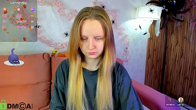Snapshot of Rina_Panic chatting on October 19, 2025, 1:06 am Rina Panic online show from October 19, 2025, 1:06 am