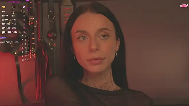 Snapshot of livia_starwars chatting on September 17, 2025, 3:35 pm livia starwars online show from September 17, 2025, 3:35 pm