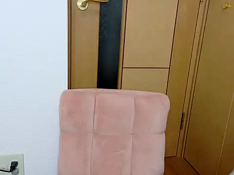 Snapshot of -nene-chan chatting on October 10, 2025, 12:15 pm -nene-chan online show from October 10, 2025, 12:15 pm