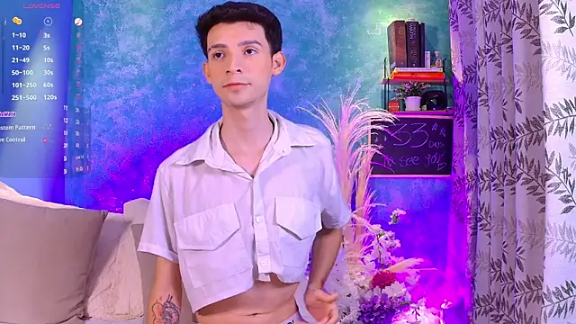 Snapshot of VicenteFerrer chatting on September 20, 2025, 2:01 am VicenteFerrer online show from September 20, 2025, 2:01 am