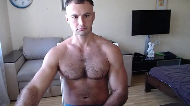 Snapshot of muscle_uncut chatting on September 19, 2025, 7:10 am muscle uncut online show from September 19, 2025, 7:10 am
