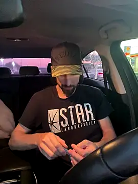 Snapshot of thejohnryancollection chatting on September 10, 2025, 12:43 am thejohnryancollection online show from September 10, 2025, 12:43 am