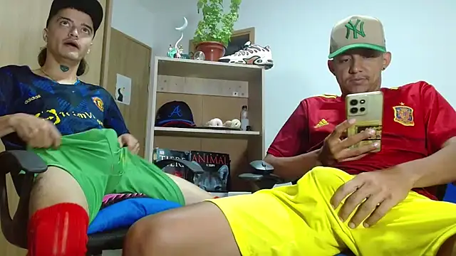 Snapshot of skinny23cm chatting on October 30, 2025, 9:44 am skinny23cm online show from October 30, 2025, 9:44 am