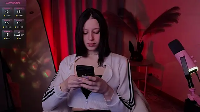 Snapshot of sex_tezzi chatting on October 14, 2025, 9:59 pm sex tezzi online show from October 14, 2025, 9:59 pm